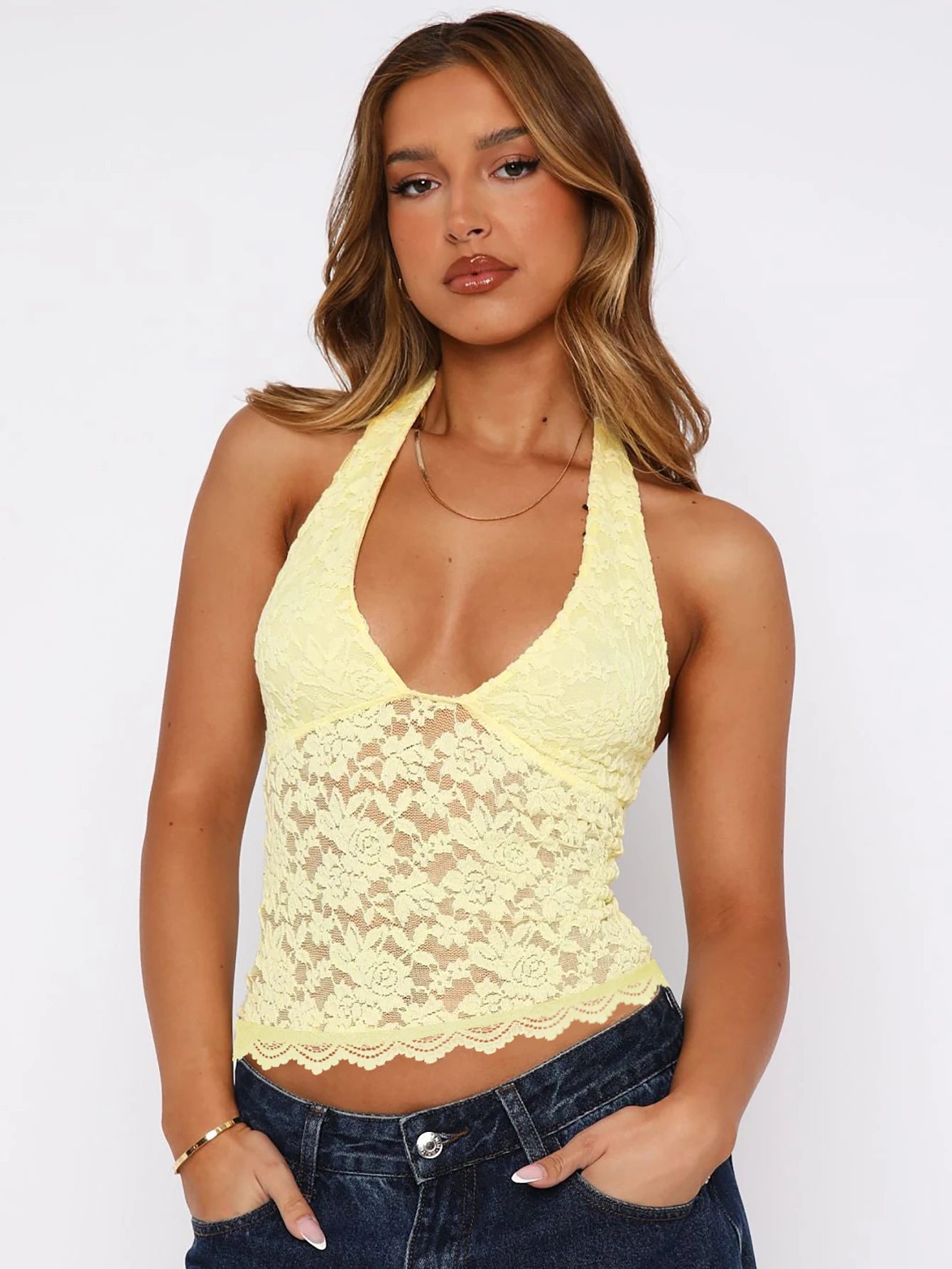 Yasmina – Halter Floral Crop Top